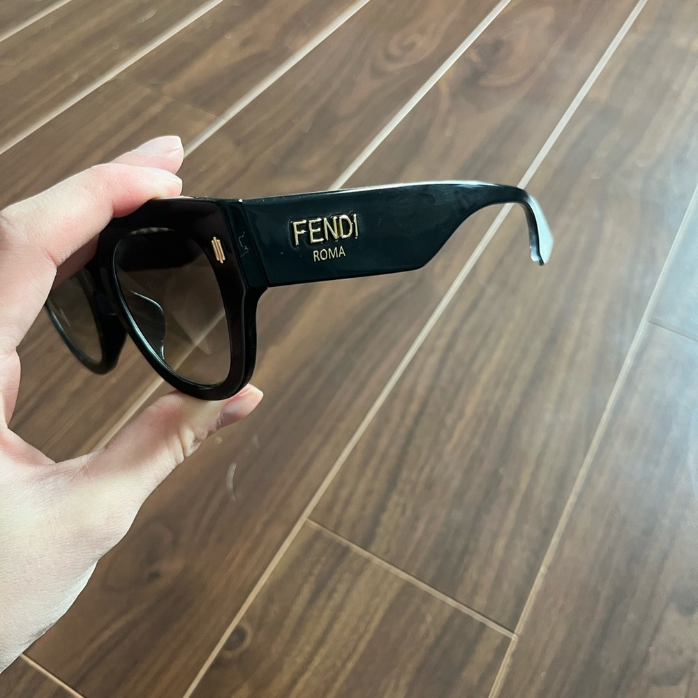 Fendi Roma Sunglasses - Picture 9 of 12